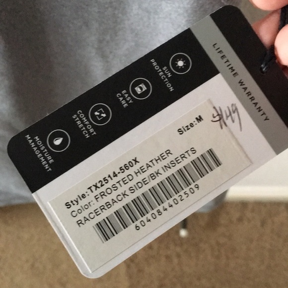 Tail racer back grey and white athletic shirt - Picture 2 of 3